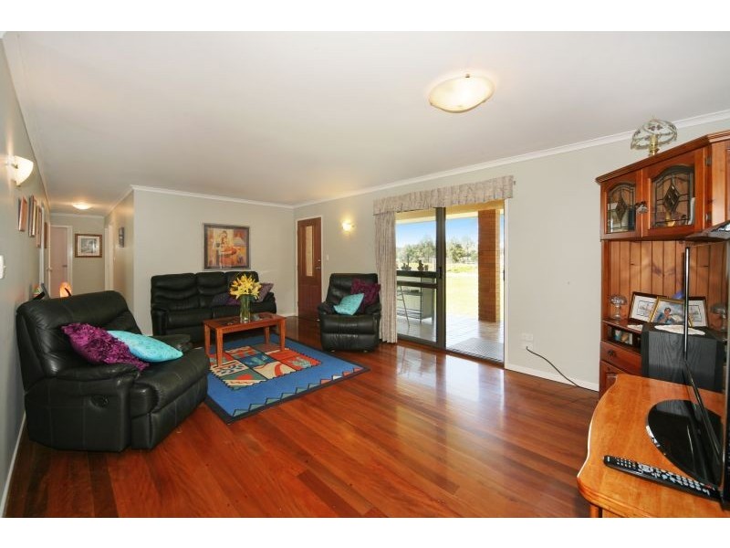 407 Lake Macdonald Drive, Cooroy QLD 4563