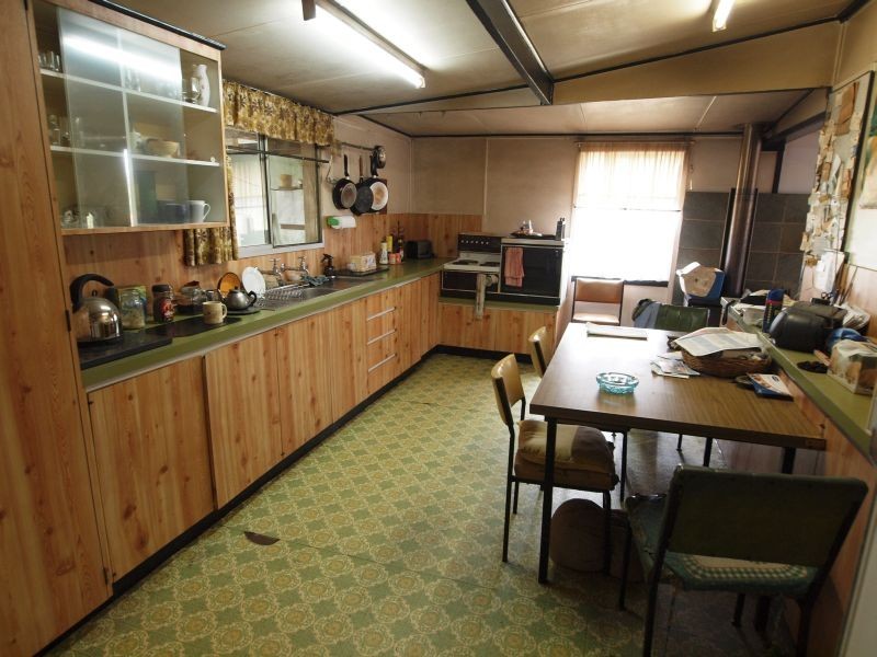 6 Red Street, Pomona QLD 4568