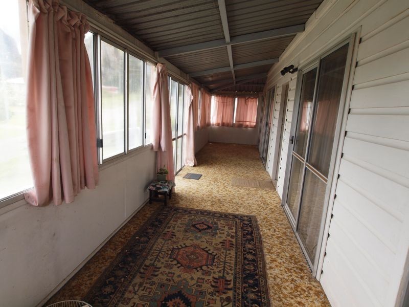 6 Red Street, Pomona QLD 4568