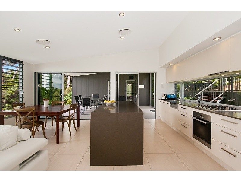 12 Wendoma Court, Tinbeerwah QLD 4563