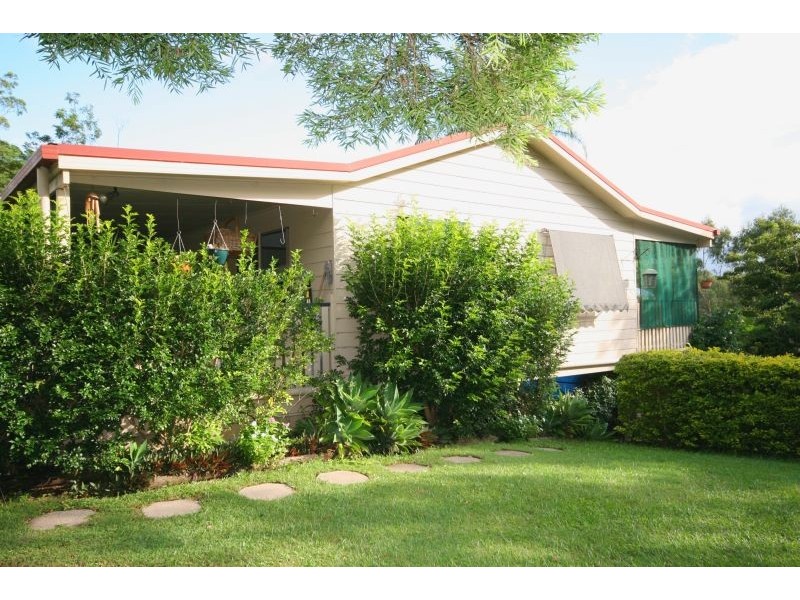 16 Coles Creek Road, Cooran QLD 4569