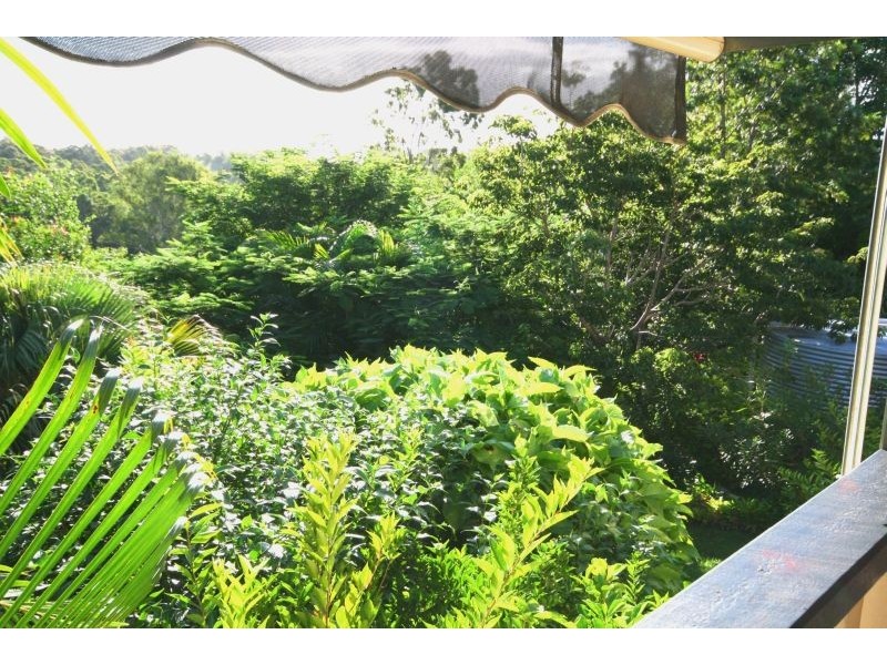 16 Coles Creek Road, Cooran QLD 4569