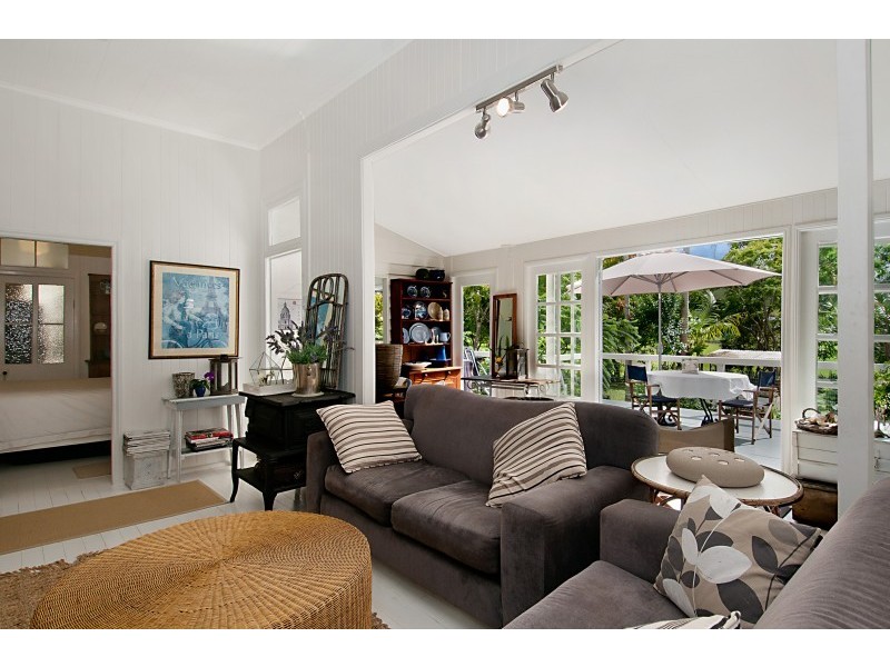 65 Main Street, Kin Kin QLD 4571