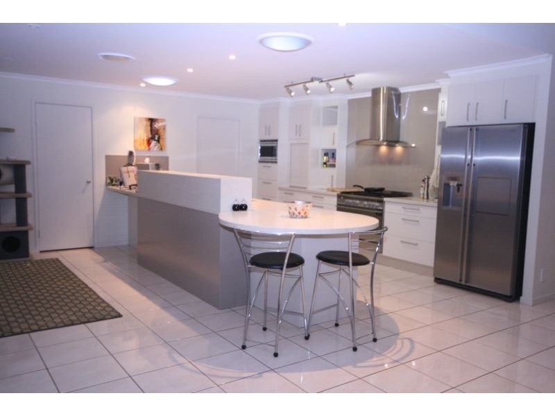 87 Patterson Drive, Tinbeerwah QLD 4563