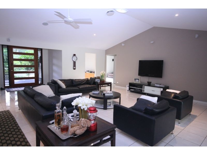 87 Patterson Drive, Tinbeerwah QLD 4563