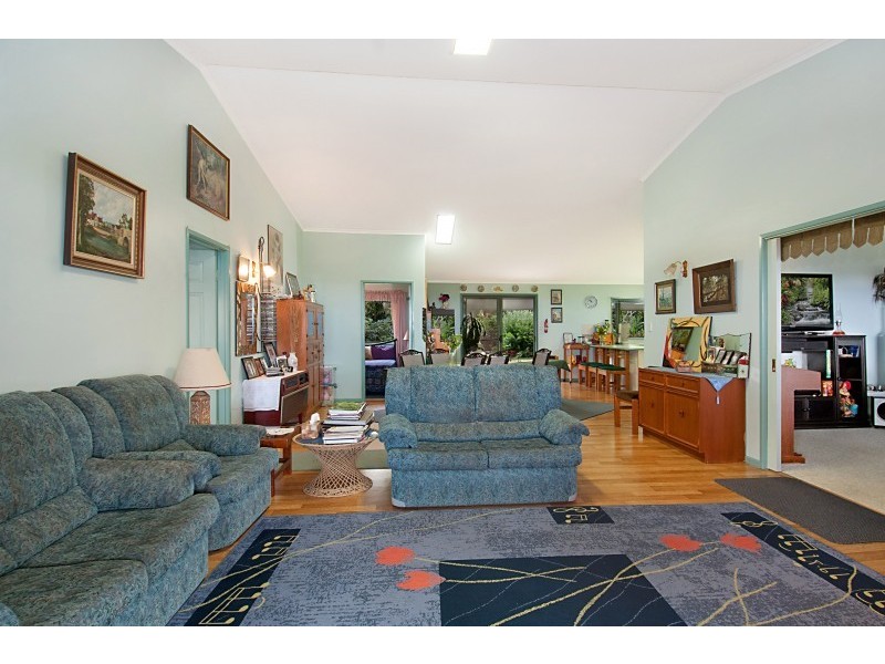 75 Northmount Road, Pomona QLD 4568