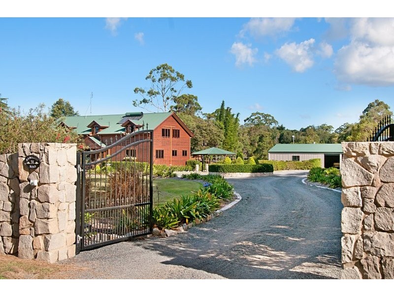 31 Hamilton Road, Cooroy QLD 4563