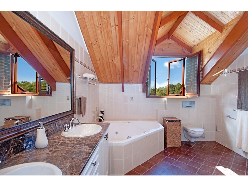 31 Hamilton Road, Cooroy QLD 4563