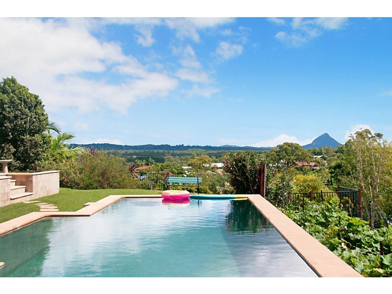 18 Fantail Crescent, Cooroy QLD 4563