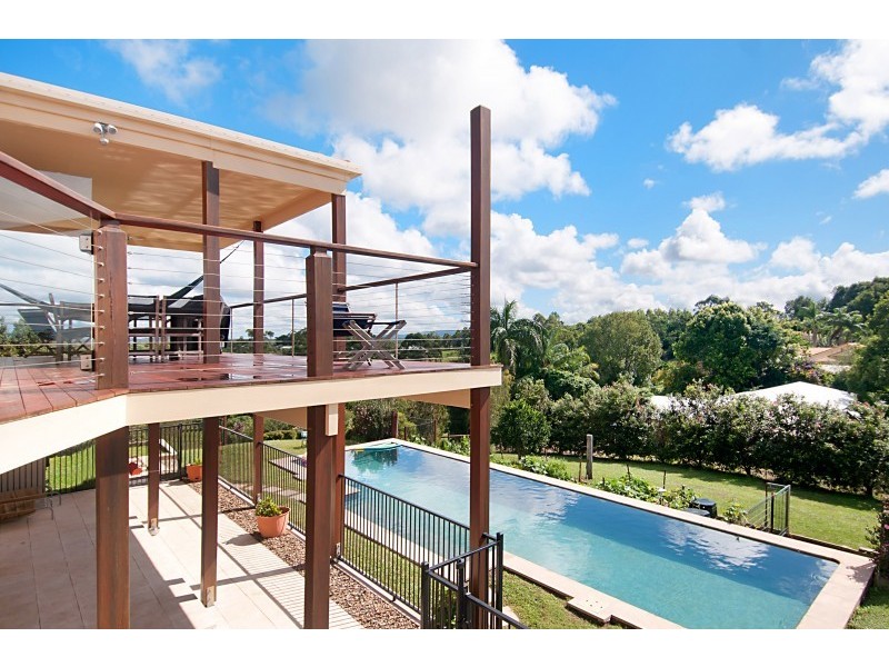 18 Fantail Crescent, Cooroy QLD 4563