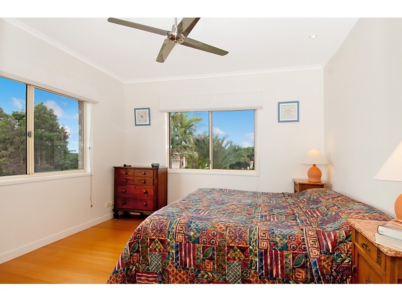 18 Fantail Crescent, Cooroy QLD 4563