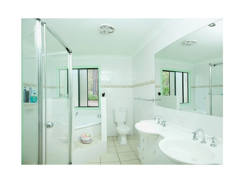 15 Jampot Creek Lane, Pomona QLD 4568