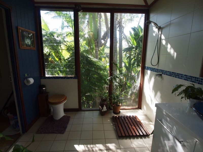 24 Uhlmanns Road, Cooroy QLD 4563