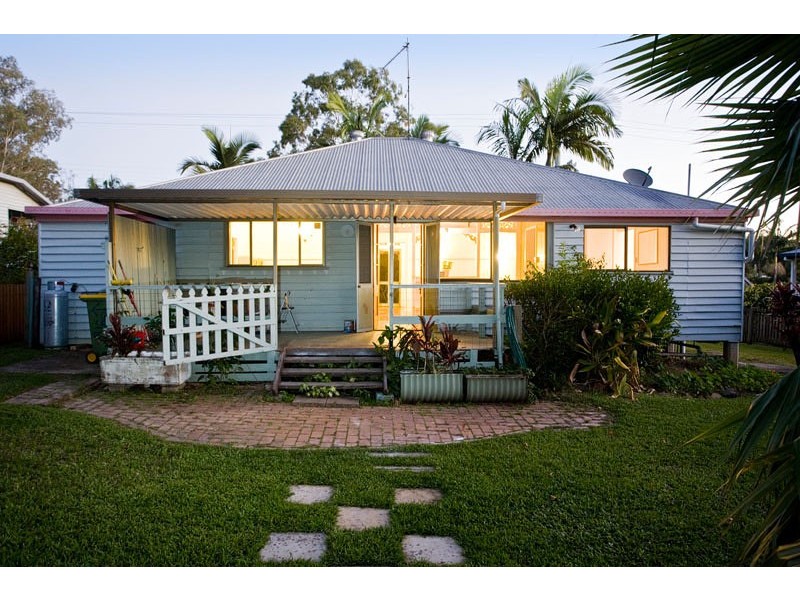 16 Queen Street, Cooran QLD 4569