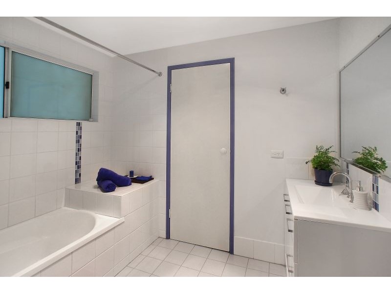 10 Renshaw Road, Pomona QLD 4568