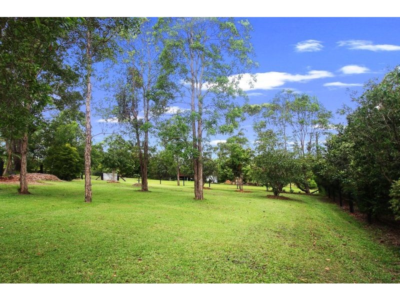 10 Renshaw Road, Pomona QLD 4568