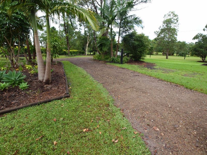 10 Renshaw Road, Pomona QLD 4568