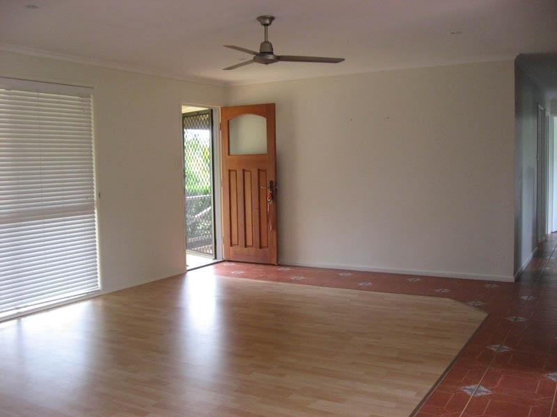 30 Oak Street, Cooroy QLD 4563