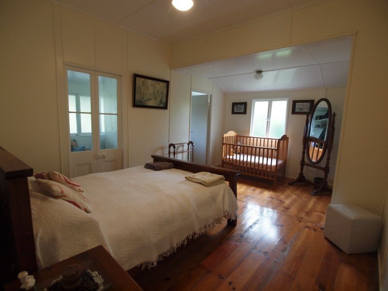 405 Upper Pinbarren Creek Road, Pinbarren QLD 4568