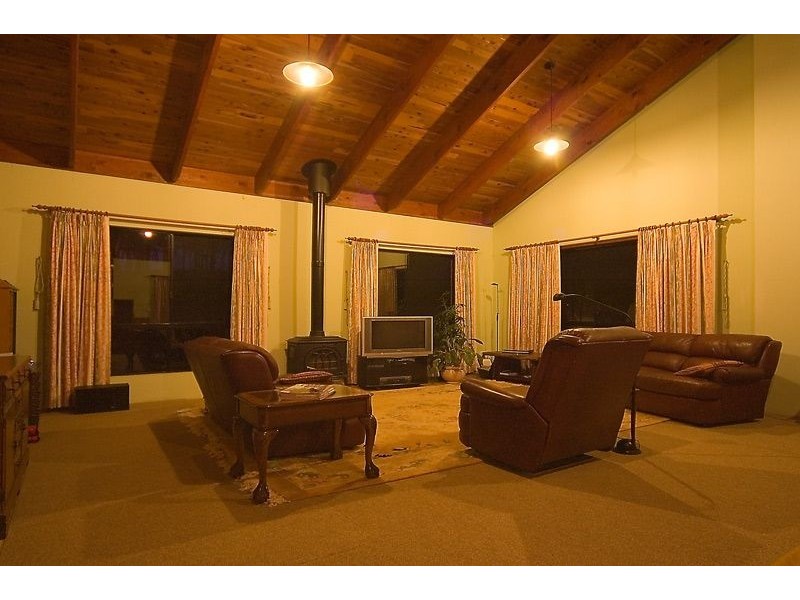 36 McIntyre Lane, Tinbeerwah QLD 4563