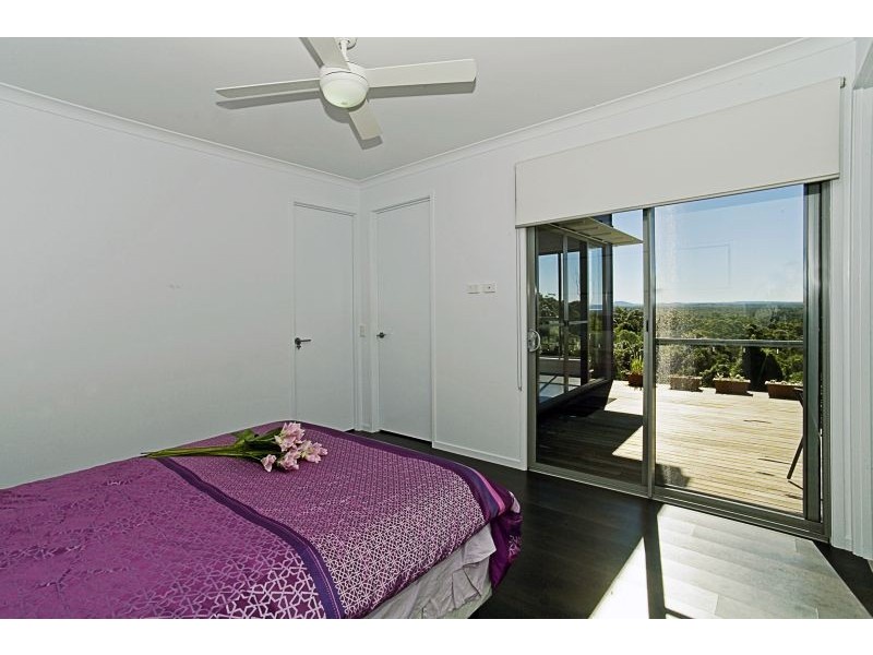 18 Clearview Drive, Tinbeerwah QLD 4563