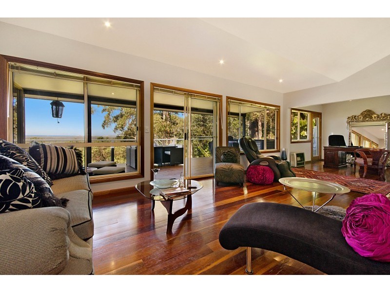 113 Sunrise Road, Tinbeerwah QLD 4563