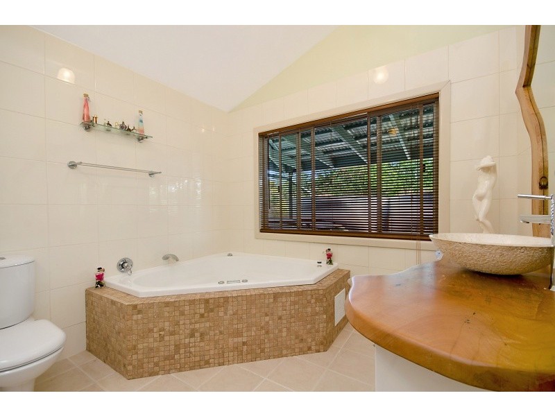 108 Coles Creek Road, Cooran QLD 4569