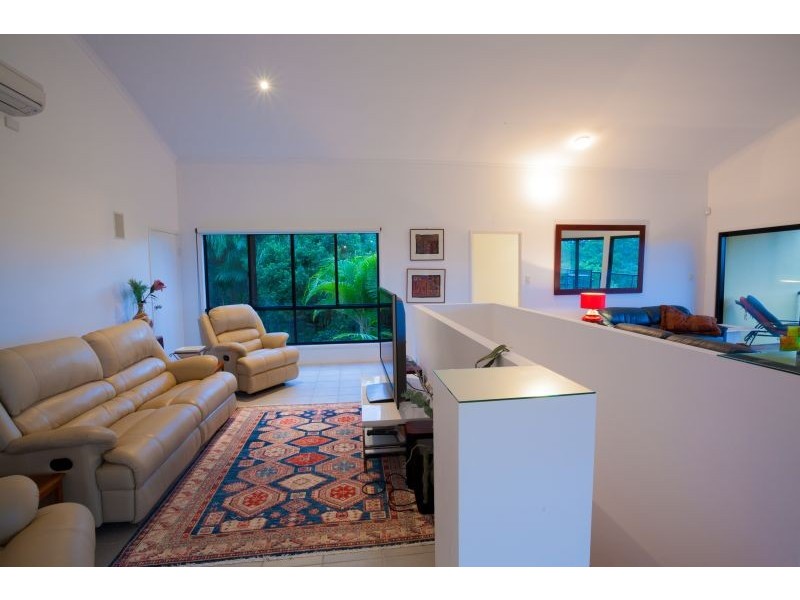 85 Camphor Road, Pomona QLD 4568