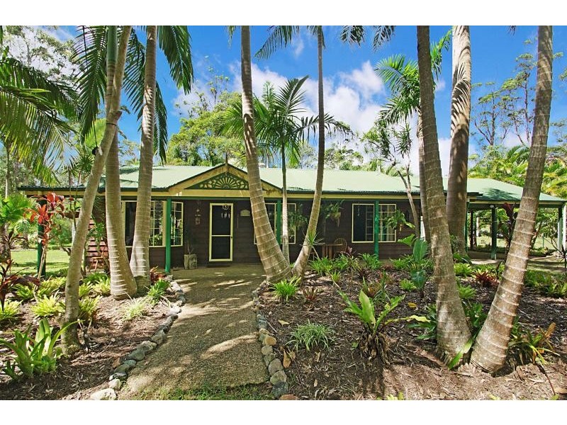 17 Palmsprings Lane, Cooroy QLD 4563