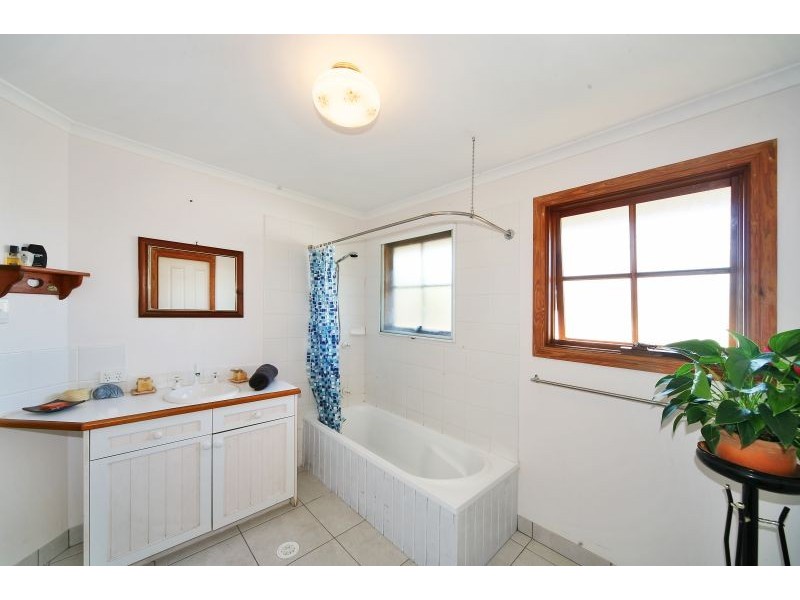 89 Maple Street, Cooroy QLD 4563