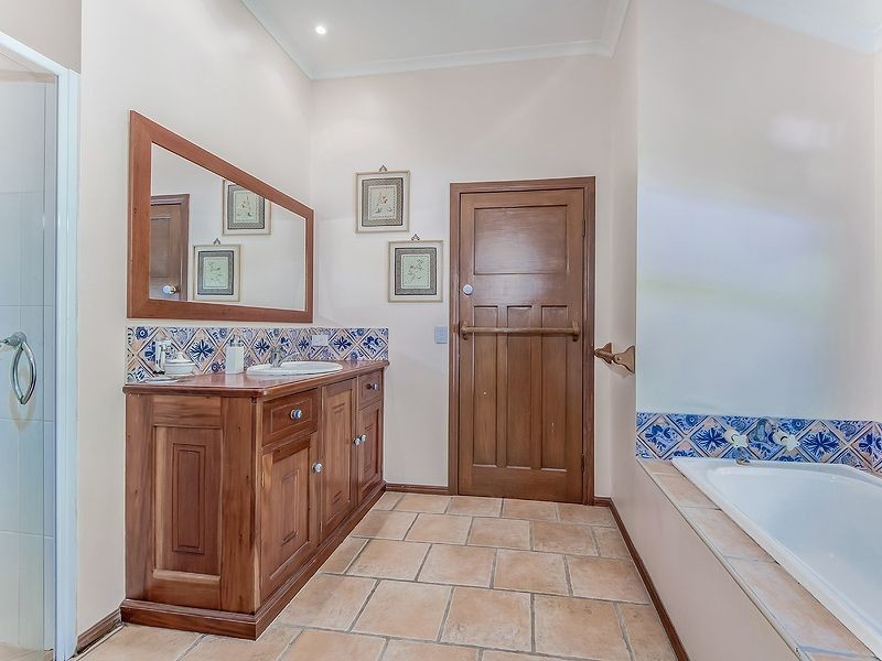 293 Gumboil Road, Cooroy QLD 4563