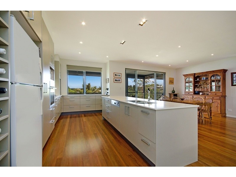 9 Fantail Crescent, Cooroy QLD 4563