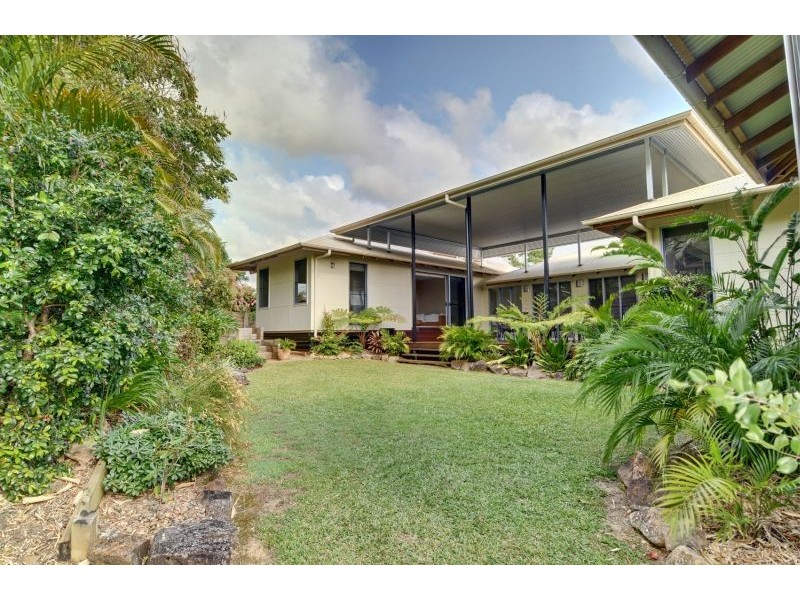 9 Fantail Crescent, Cooroy QLD 4563