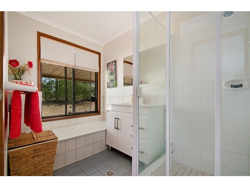 18 Donnellys Road, Cooroy QLD 4563