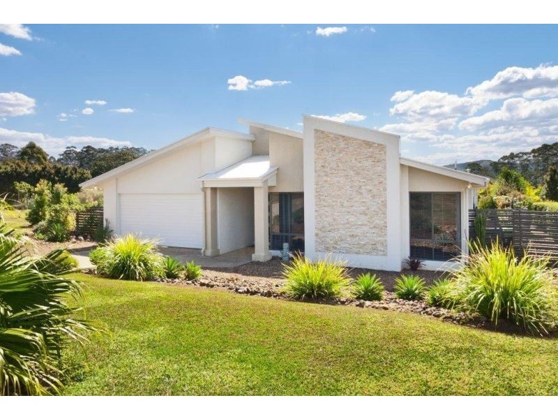 2 Eewah Court, Pomona QLD 4568