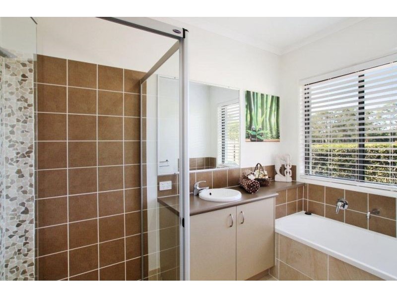 2 Eewah Court, Pomona QLD 4568