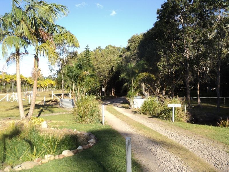 165 Dath Henderson Road, Tinbeerwah QLD 4563
