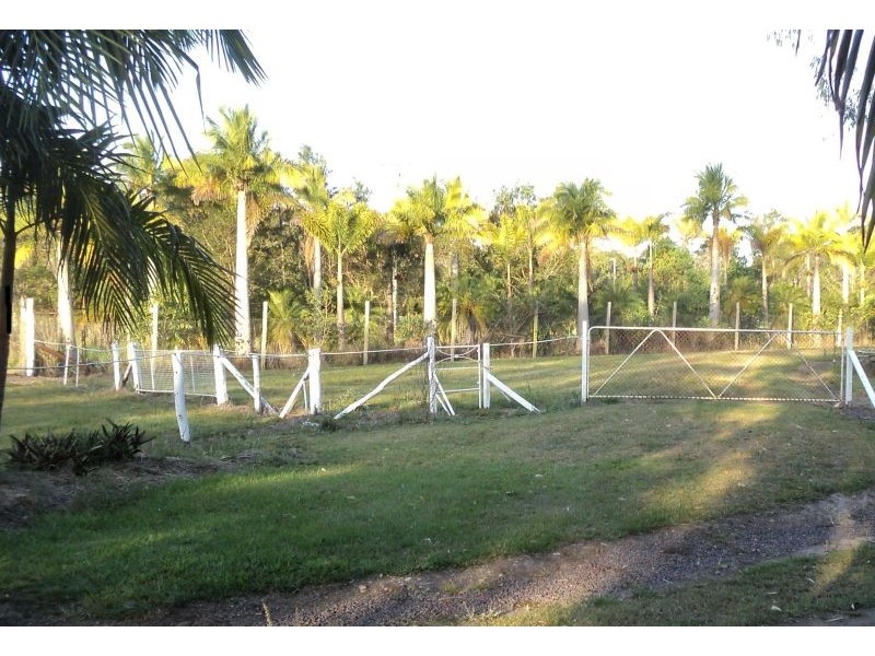 165 Dath Henderson Road, Tinbeerwah QLD 4563
