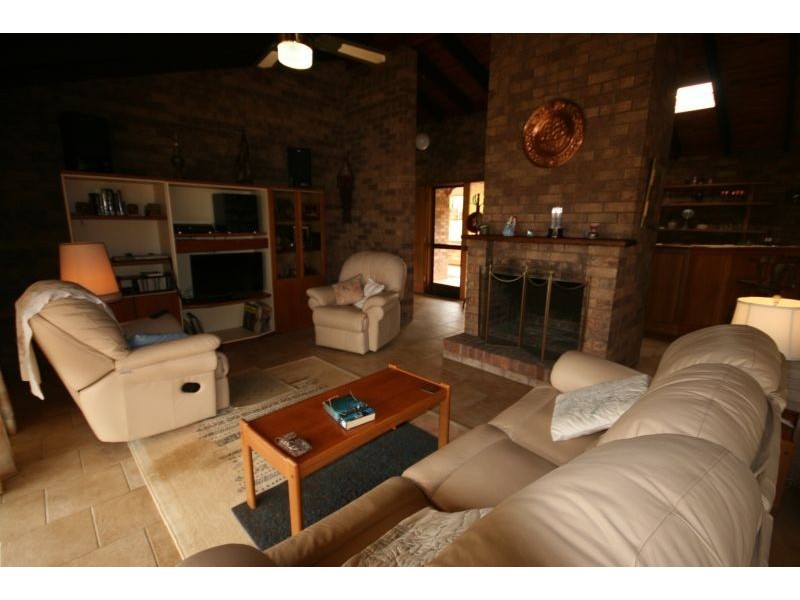 137 Poulsen Road, Cooroy QLD 4563