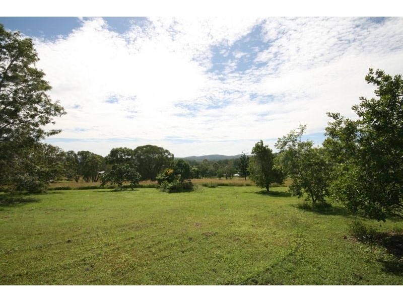 137 Poulsen Road, Cooroy QLD 4563