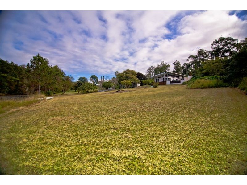 318 Lake Macdonald Drive, Cooroy QLD 4563