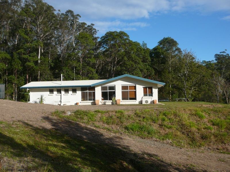 37 Gwandalan Road, Cooroy QLD 4563