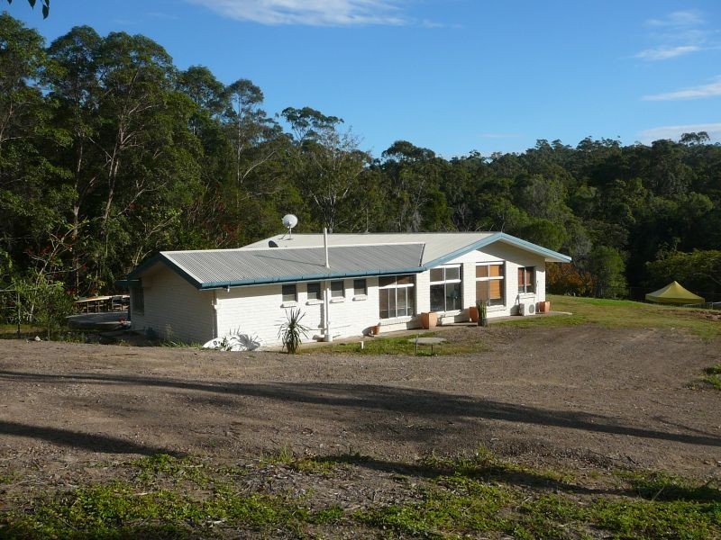 37 Gwandalan Road, Cooroy QLD 4563