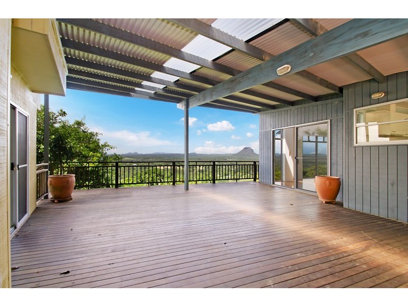 52 Binalong Road, Pinbarren QLD 4568