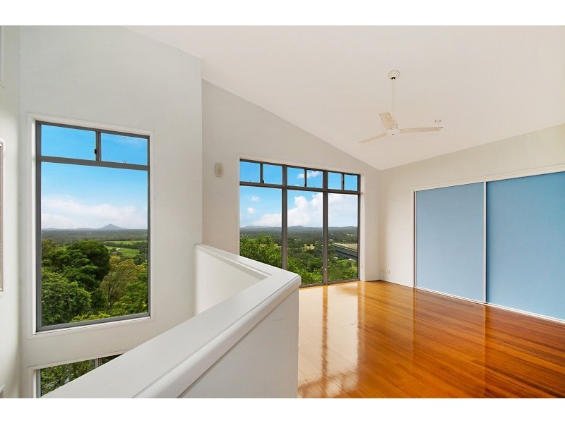 52 Binalong Road, Pinbarren QLD 4568