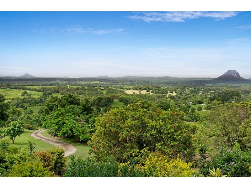 52 Binalong Road, Pinbarren QLD 4568