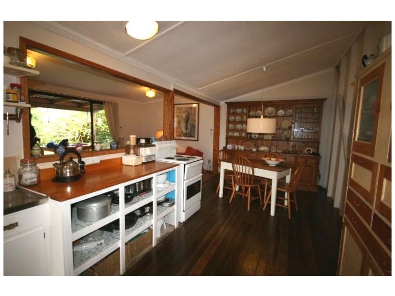 42 Pavilion Street, Pomona QLD 4568