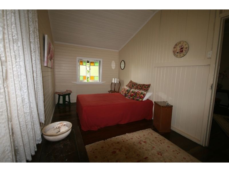 42 Pavilion Street, Pomona QLD 4568