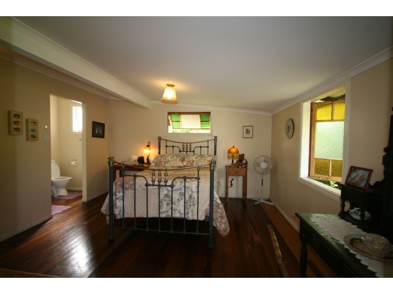 42 Pavilion Street, Pomona QLD 4568