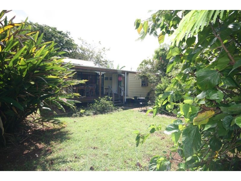 42 Pavilion Street, Pomona QLD 4568